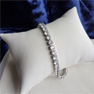 Swarovski Elements 925 Sterling Silver Plated Clear Tennis Bracelet NEW
